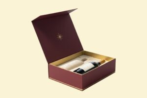 HĐR11 - Hộp giấy Couche đựng rượu vang nắp gập nam châm