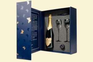 HĐR16 - Hộp carton lạnh đựng rượu vang nắp nam châm bồi giấy mỹ thuật