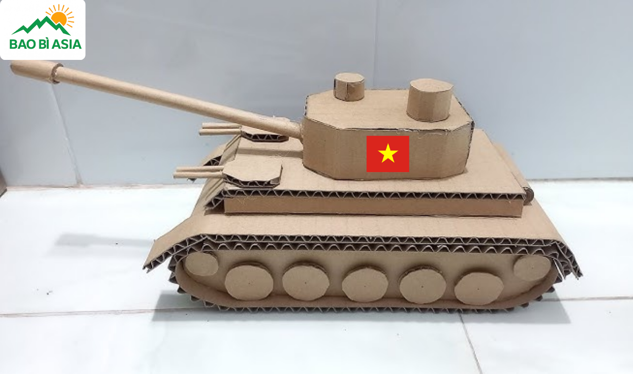 Trang trí xe tăng