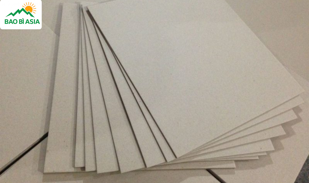 Giấy bìa chipboard