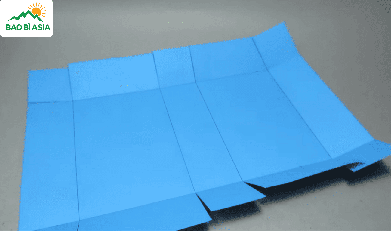 Cắt đường viền