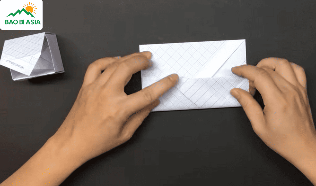 Gấp 3 phần bằng nhau