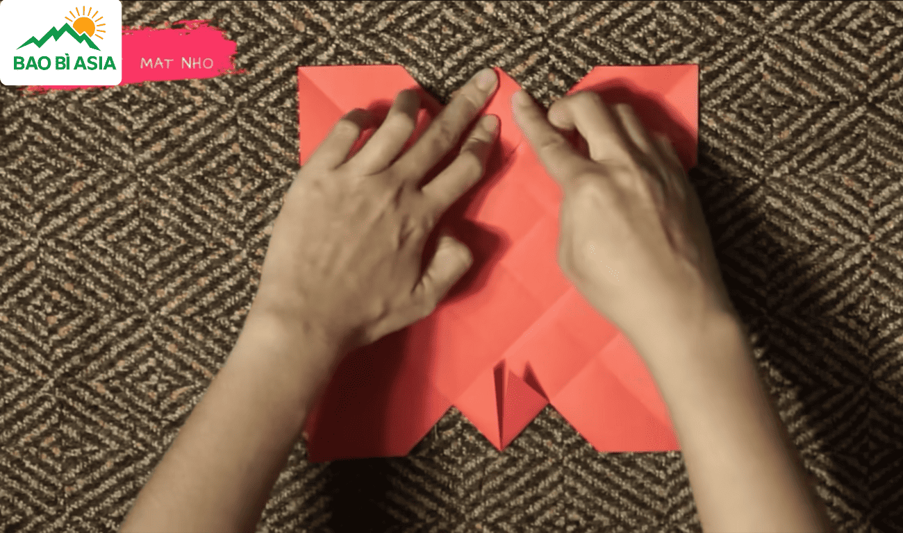 Gấp giấy vào nhau