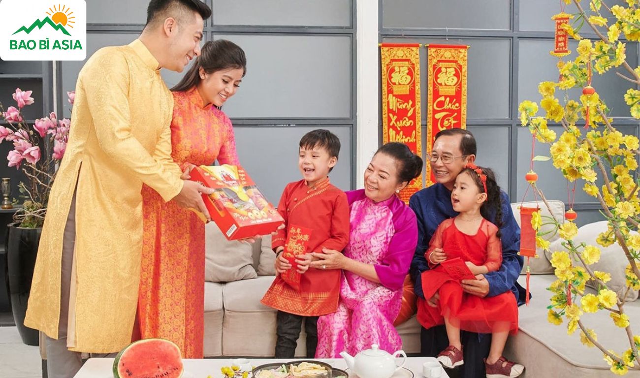 Chúc Tết ông bà, cha mẹ