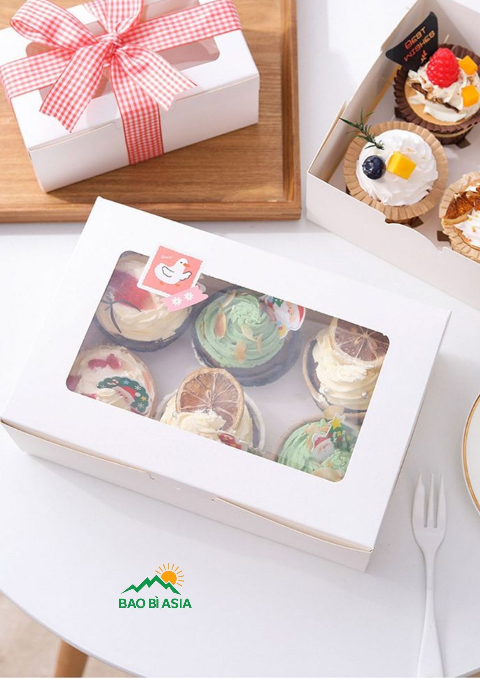 Hộp giấy đựng bánh 1