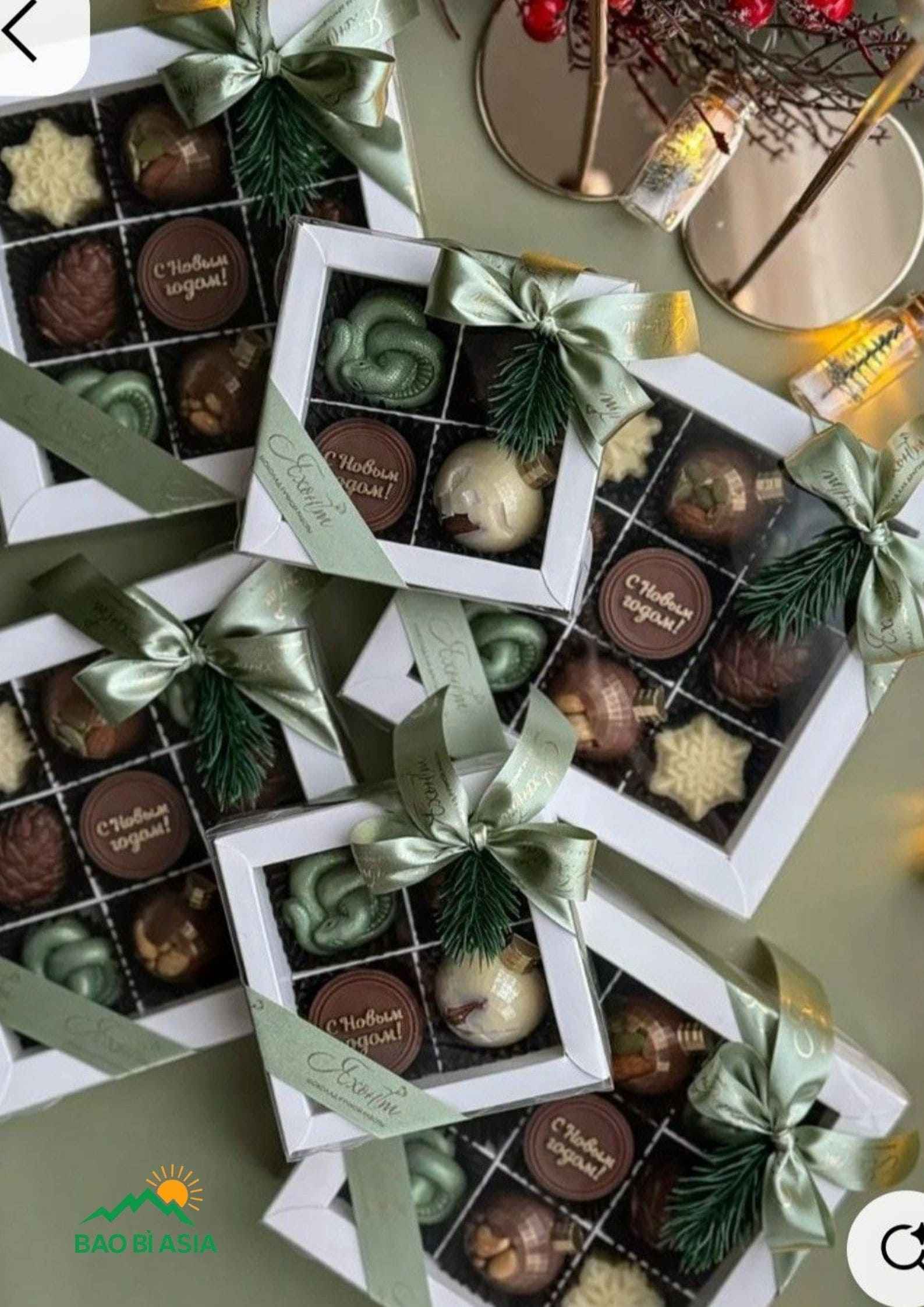 Hộp giấy đựng bánh 22