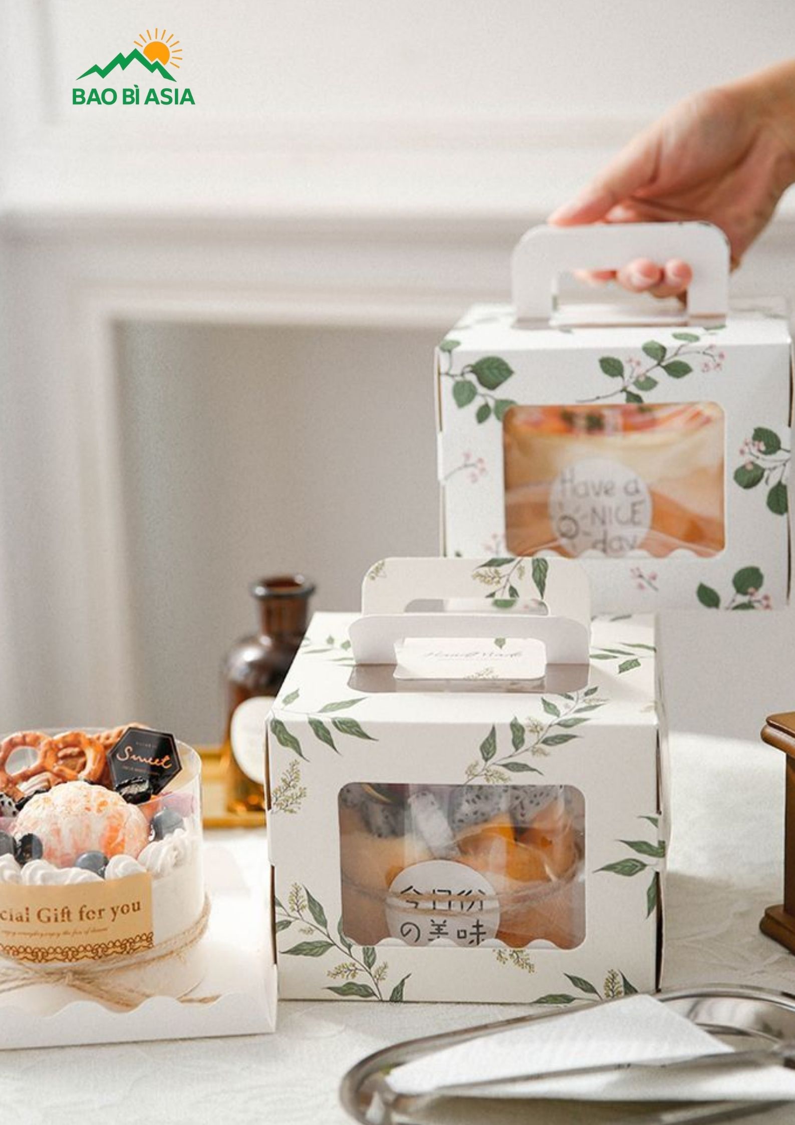 Hộp giấy đựng bánh 32