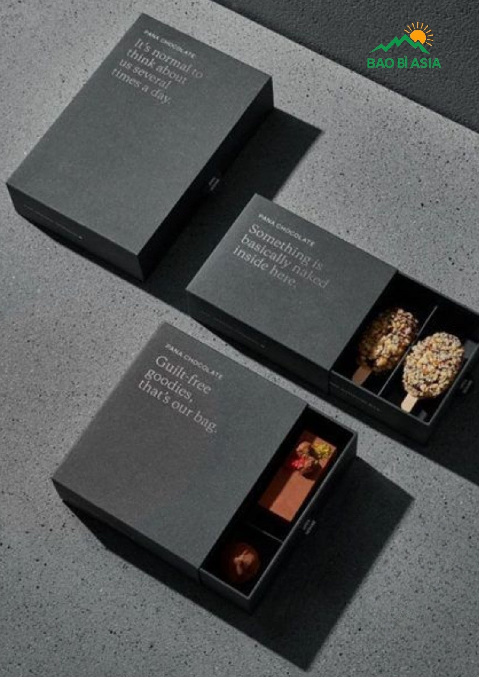 Hộp bánh phong cách đen trắng