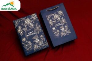 Hộp quà Tết trung Kim Vũ Xanh 23.5 x 36.5 x 11cm giấy Ivory