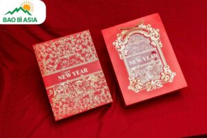 Hộp quà Tết trung Trân Bảo Đỏ 28.5x39x10.5cm giấy Ivory