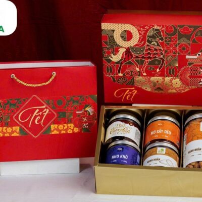 Hộp quà Tết trung Xuân Vượng 31.5x23.5x10.5cm giấy Ivory