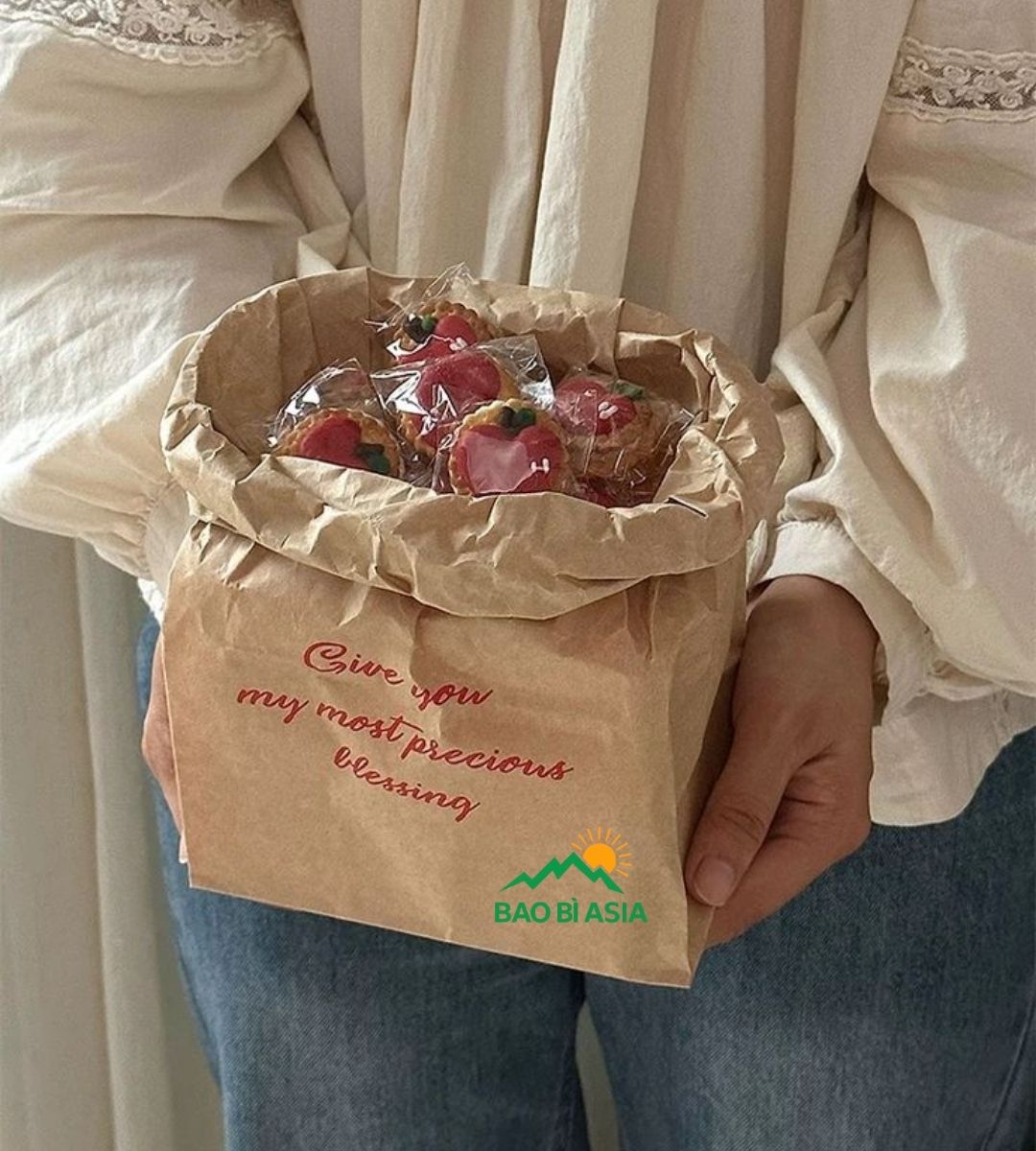 Túi giấy Kraft không quai 2