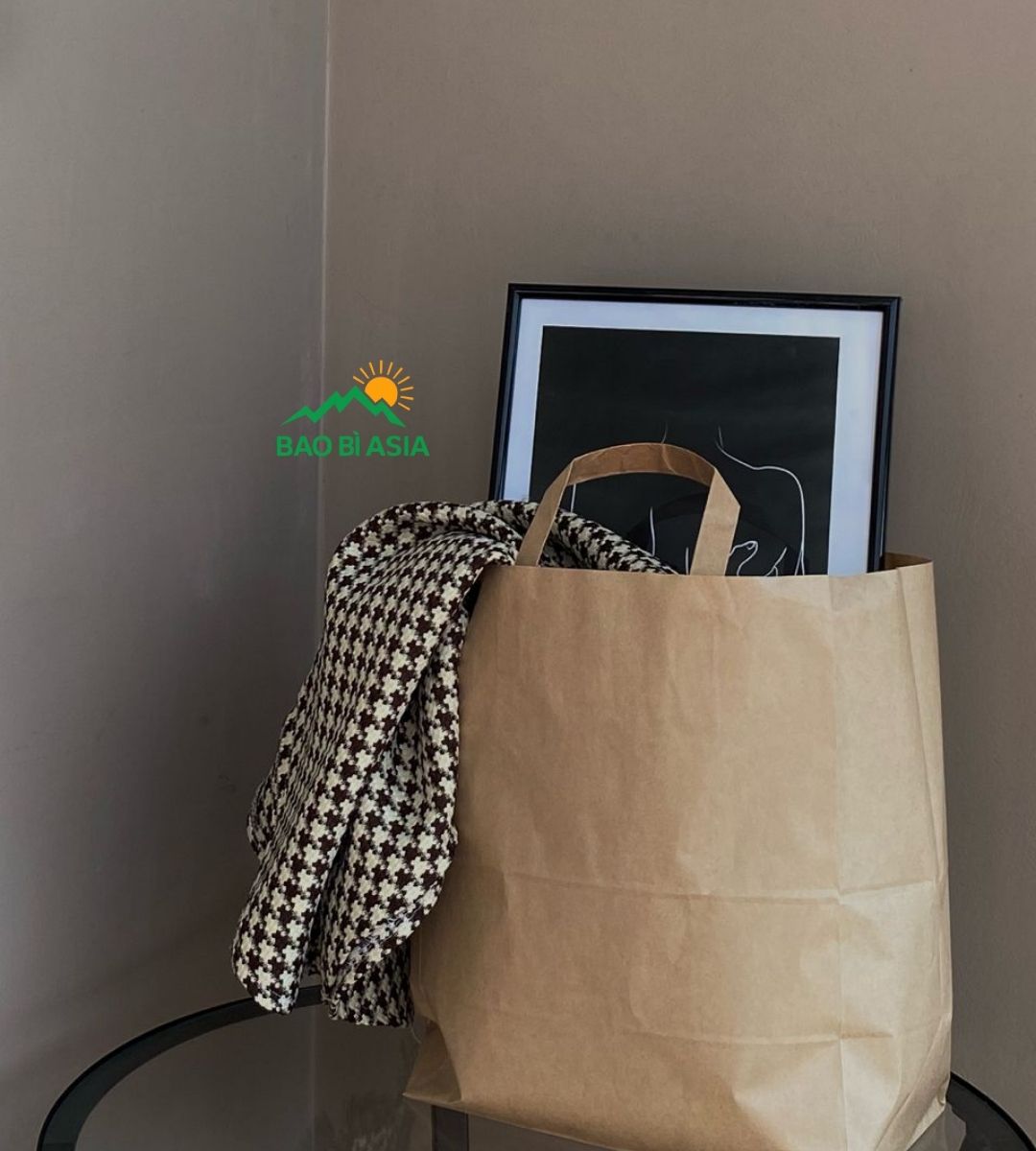 Túi giấy Kraft quai giất dẹt 2