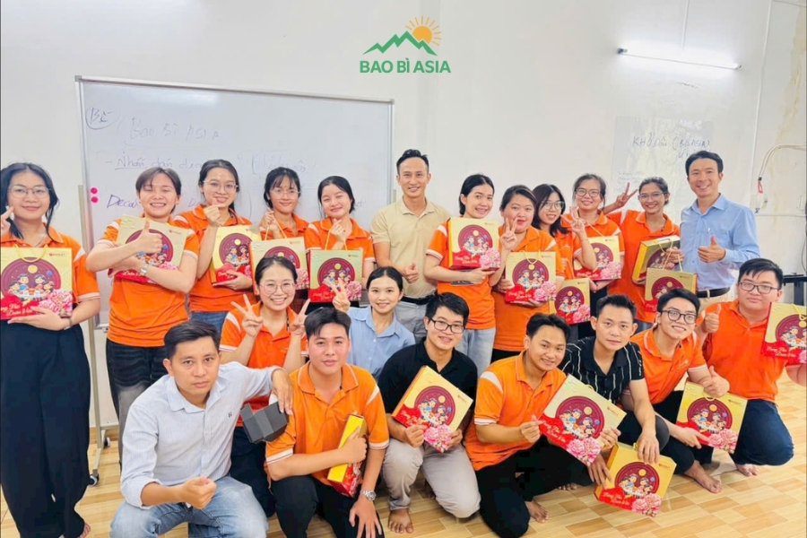 Nhân viên Bao Bì Asia