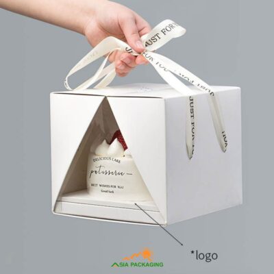 Hộp bánh kem có cửa sổ trong suốt màu trắng