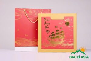 Hộp đựng yến Thuận Buồm Xuôi Gió 34x34x10cm giấy Couche bồi Carton