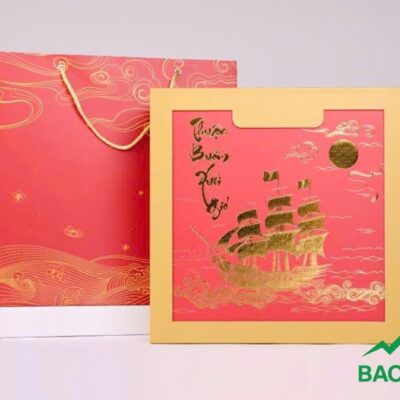 Hộp đựng yến Thuận Buồm Xuôi Gió 34x34x10cm giấy Couche bồi Carton