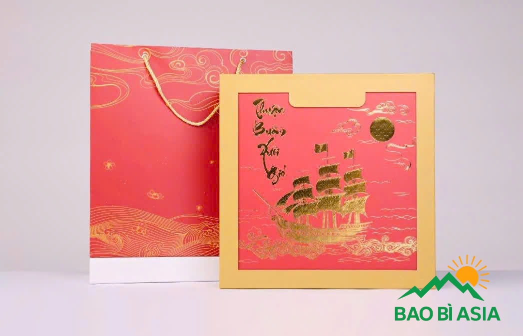 Hộp đựng yến Thuận Buồm Xuôi Gió 34x34x10cm giấy Couche bồi Carton