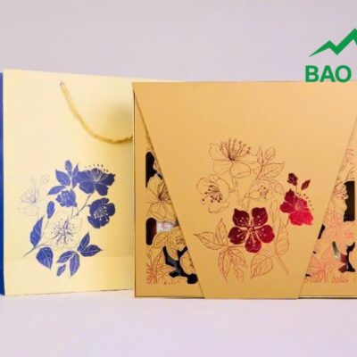 Hộp đựng yến mai đỏ nền vàng 33x36x10cm giấy Couche in 4 màu cán gân