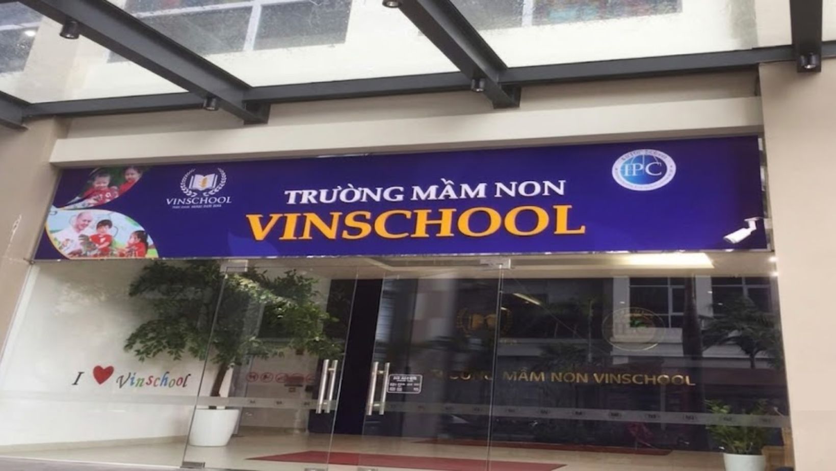 Biển hiệu trường Vinschool