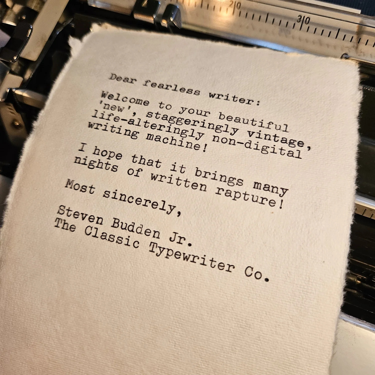 Font Typewriter phù hợp với những phong cách
