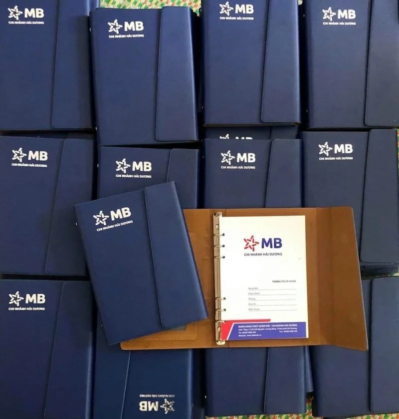 Logo MB Bank trong quà tặng
