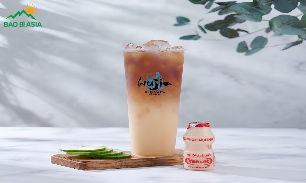 Trà Yakult
